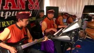 Download Lagu REVANSA * SAYANG ( JOWO ) * NOERMA * Wedding Unyil \u0026 Lemod MP3