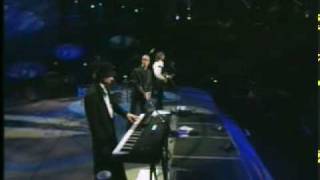 Video thumbnail of "Bee Gees - To Love Somebody (live 1997)"
