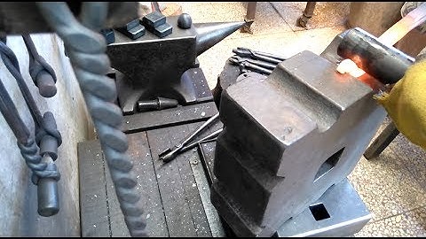 Blacksmithing - forging a small wall bracket / hook