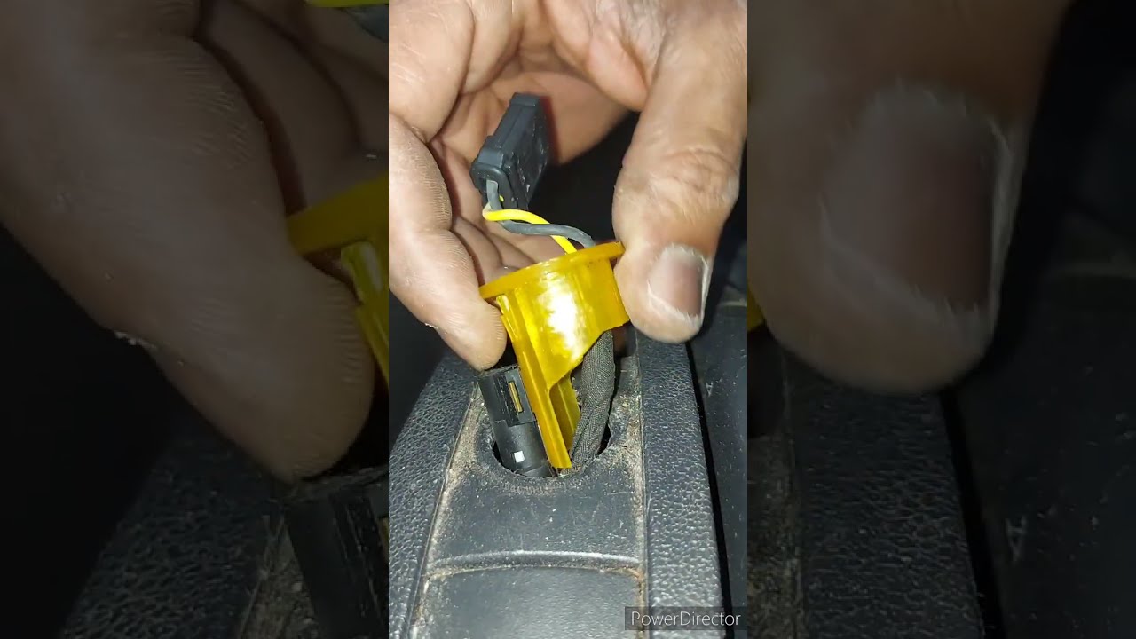 renault clio cigarette lighter location 🤔Comment changer votre allume cigare clio3✌🏽