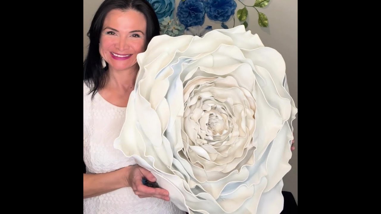 DIY Oversized 🌸peony backdrop statement for your party!