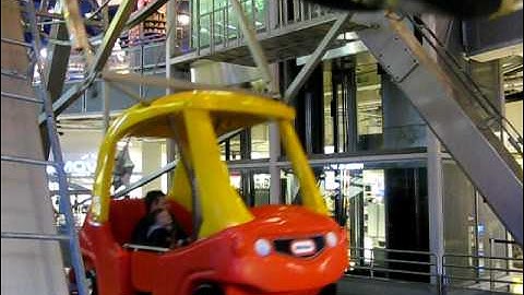 Ferris wheel inside Toys R Us @ Times Square - New York City, NY