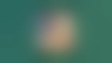 August 13th A 90 S Fun Star S Birthday Who Is It Today Birthday 