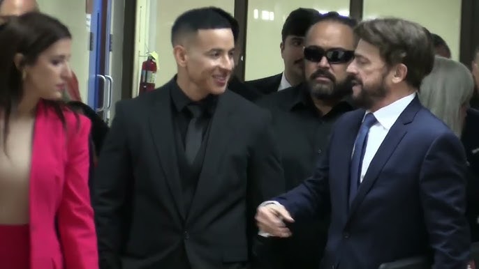 Daddy Yankee recuperó el control de sus empresas tras llegar a acuerdo mutuo con su esposa - YouTube