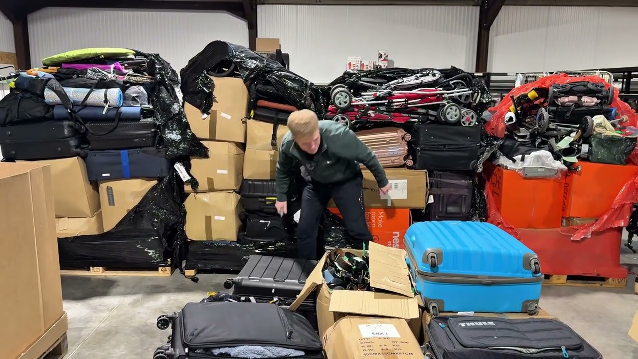 I Paid £1,000 for a Lost Property Pallet… This Was Inside