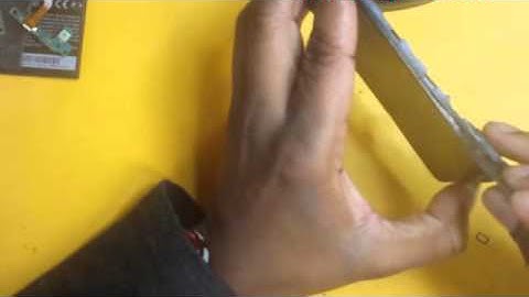 HTC One X Repair - LCD & Digitizer Removal