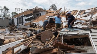 Hurricane Laura pummels Louisiana, killing several but sparing region the worst