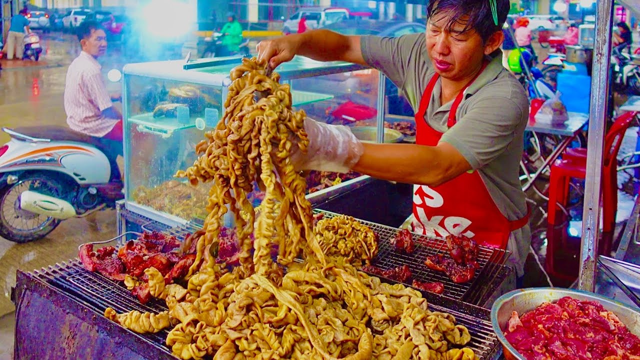 CAMBODIAN Extreme Street FOOD ! MOST Famous Khmer BBQ You Should TRY & more