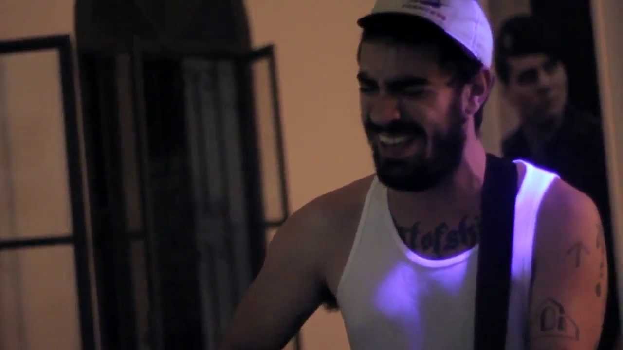 PIVETES - TODO MUNDO VAI MORRER @ HOSTEL CHAPLINS