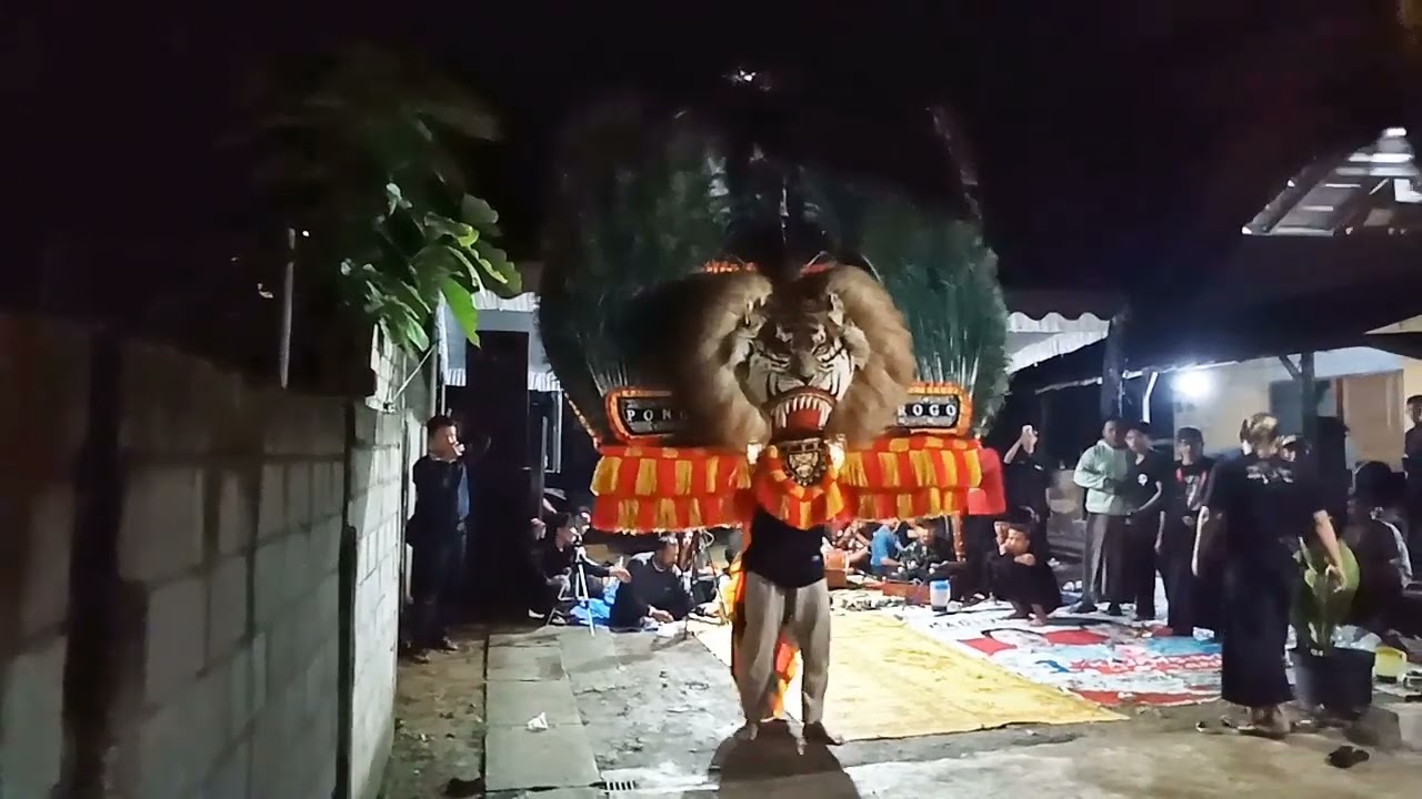 REOG PONOROGO TERBESAR GEMPARKAN WARGA DOLOPO MADIUN..