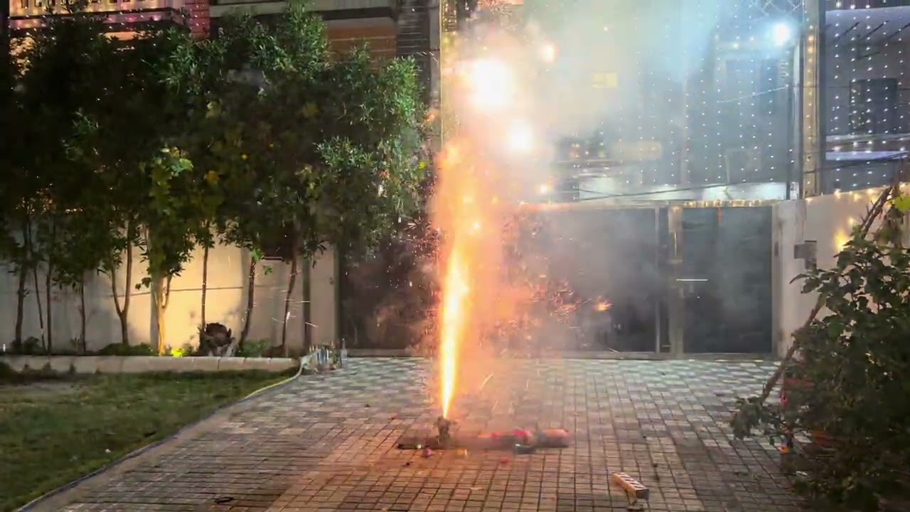 Thor star crackling fountain ✨💥 