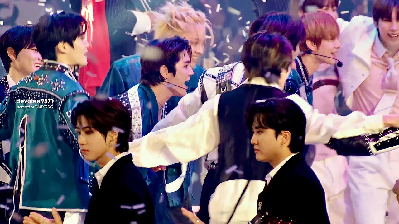 [4K] 231225 태용 엔딩 직캠 / SBS 가요대전 - Ending TAEYONG focus fancam / NCT - RIIZE 강강술래단