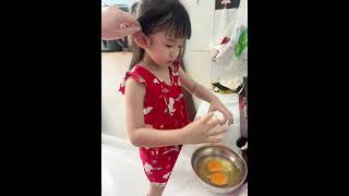 Yuna can cook - làm bánh trứng cuộn