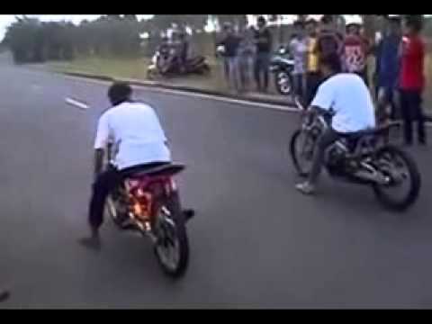drag race  motor  Drag Bike Motor  Yamaha Jupiter vs Honda 