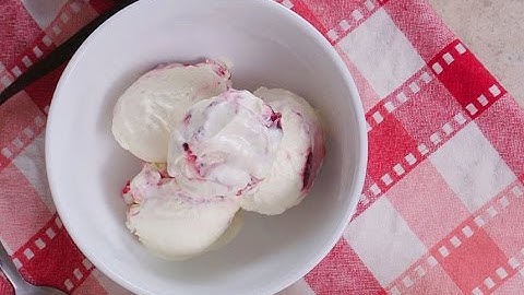 Raspberry ripple icecream | Three ingredient desserts
