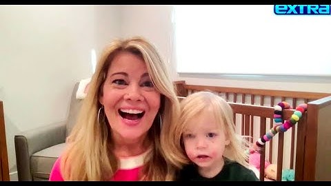 Lisa Whelchel and granddaughter Eisley on “Extra” (2021)