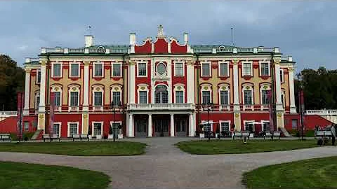 Kadriorg Palace (Art Museum), one of the most beautiful places in Tallinn - Estonia - 4K - 2021