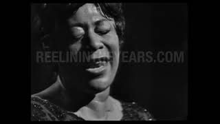 Ella Fitzgerald • “No Moon At All/Mack The Knife  • LIVE 1963 [Reelin&#39; In The Years Archive]