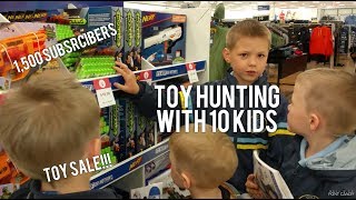 TOY HUNTING with 10 kids - Big W Toy Sale 2017
