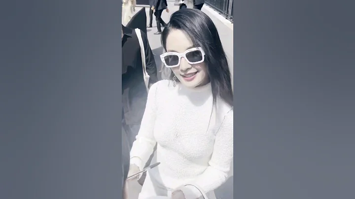 #liqin #sweetli #李沁 #lytham #lýthấm #fendi #fendicouture #fendiroma - 天天要闻