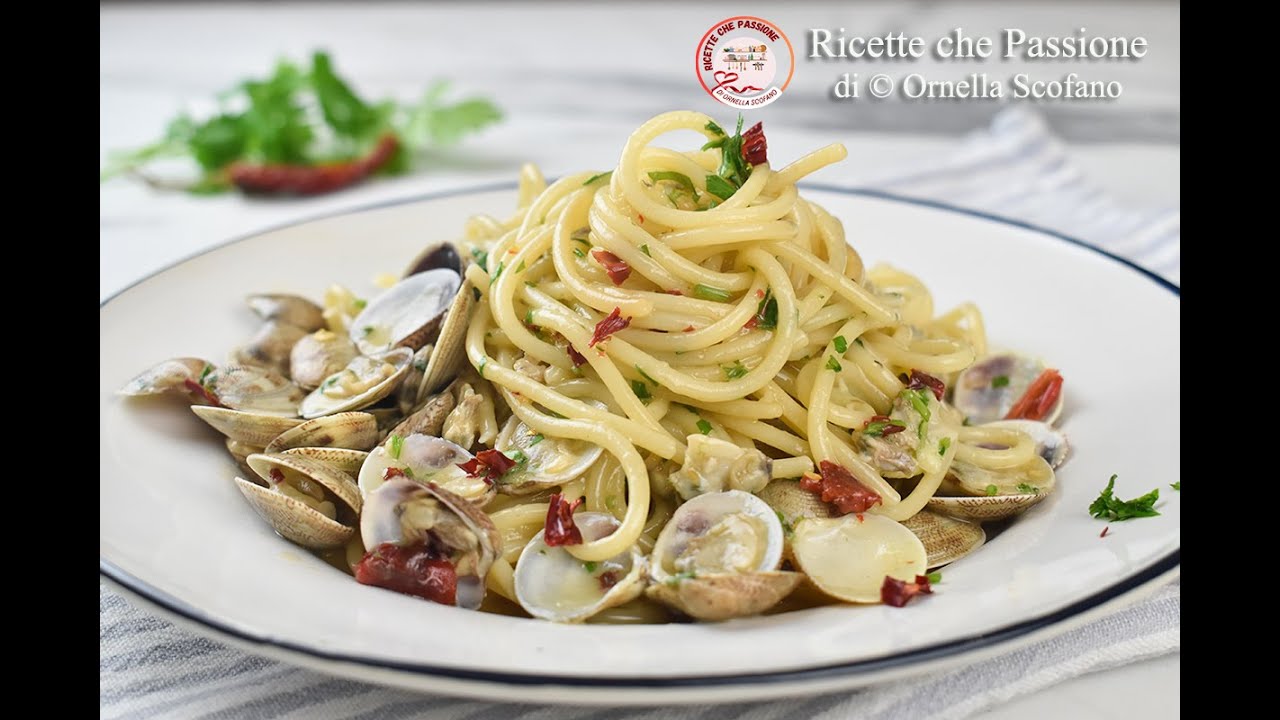 Spaghetti con vongole lupini come farli saporiti e cremosi al punto giusto - Ricette che Passione