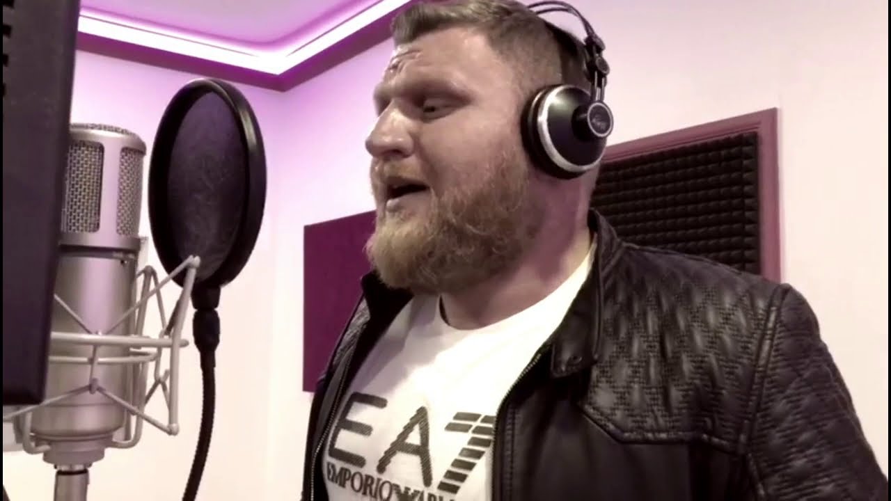 EMRE GÖKSAL “BİRİ VAR”CANLI PERFORMANS