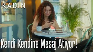 Kendi Kendine Mesaj Atıyor - Kadın