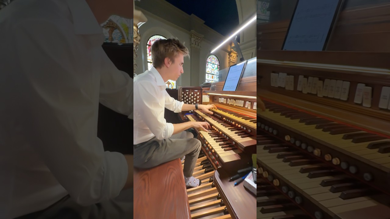 This Organ has DRUMS! 🥁