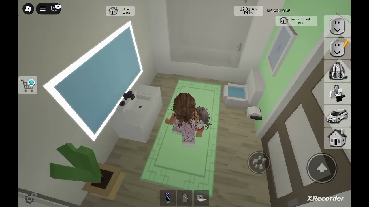 Παίζω οικογένεια με την φίλη μου την Αφροδίτη στο Roblox 