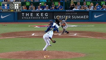 HOU@TOR: Altuve serves an RBI single to right field