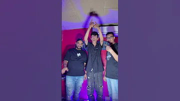الشباب بتاعت الصيدليات ياعبقادر جابيماجو جابيماجي 
