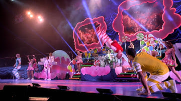 Katy Perry: Part of Me | In 3D | Official Film Clip - "Firework" - United Kingdom