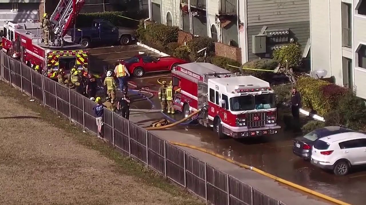 4 alarm fire rips through apartment complex - YouTube