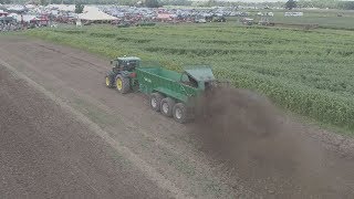 30 Ton Manure Spreader Demo | Pik Rite