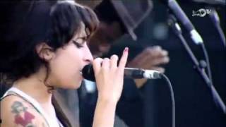 Video thumbnail of "Amy Winehouse - Back To Black (Live at Isle of Wight)"