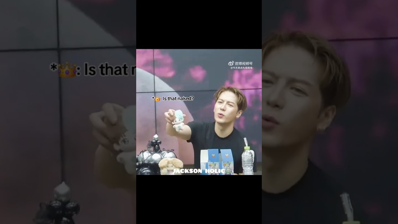 fan give Jackson an naked doll 🤣like MV "made me a man"🤭