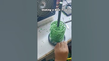 The worker evenly attaches the bangles wax models to the central wax tree. #xhsilver