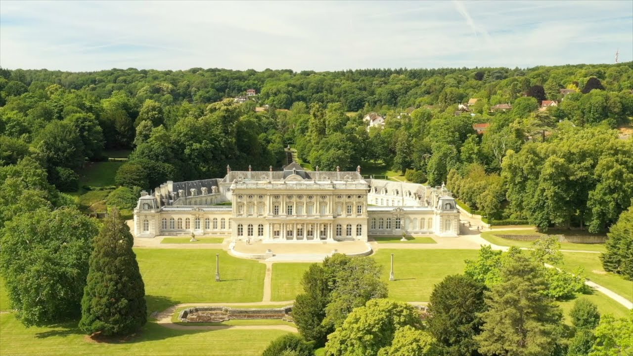 Le chateau de BIZY Vernon Normandie 4k - YouTube