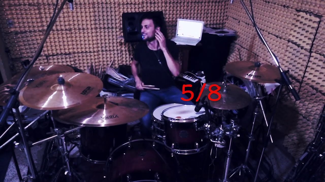 Riff in four bars 5/8 - 15/16 - 5/8 - 4/4 _ ALESSIO PALIZZI - YouTube
