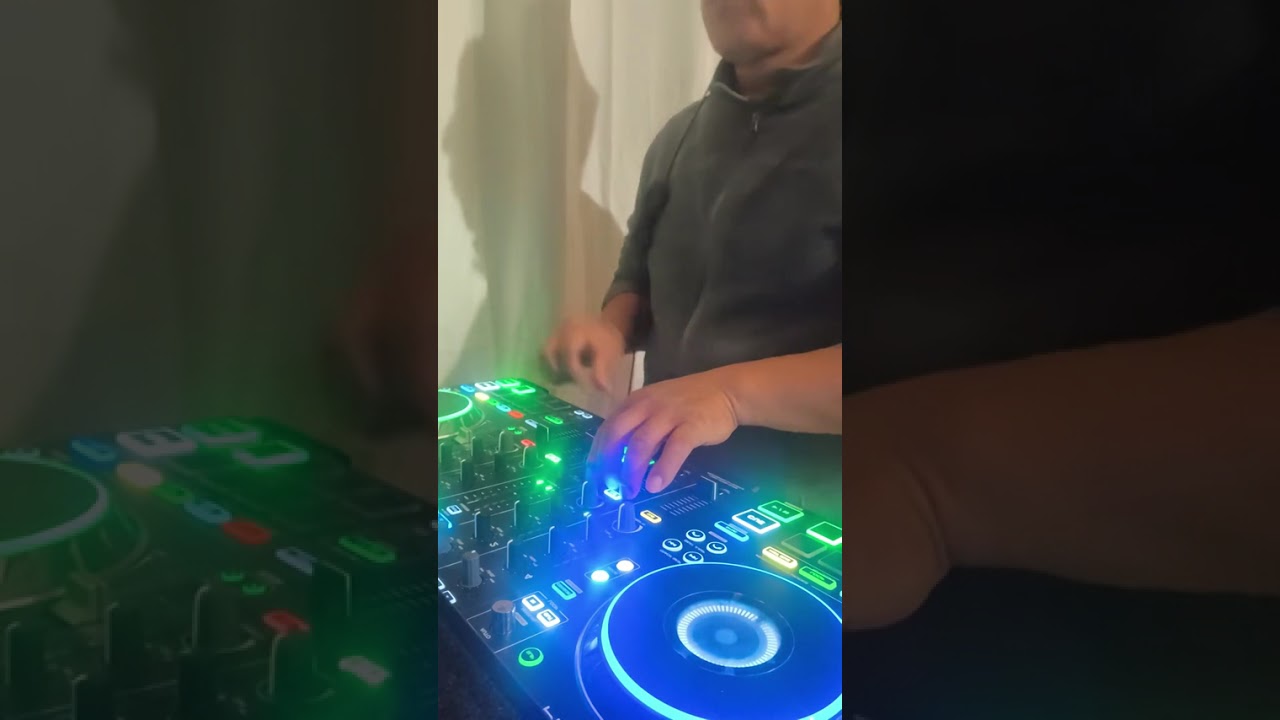 TECHNO CUMBIA 100 X 100 DE LA BUENA