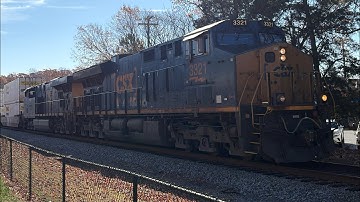 CSX 3321 leads a very good size I187 with full trip optimizer. 11-18-2025