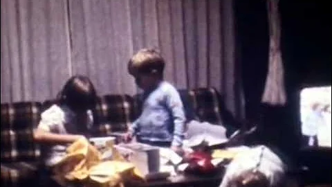 Matt-Hughes.com - Hughes Family Christmas circa 1976-77