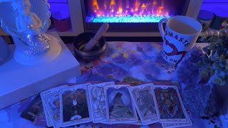 Capricorn ️ *DETAILED AF* August 3-15 Tarot Card Reading