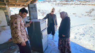 No fridge, just an iron cupboard | Playing in the snow with Abu in the beautiful weather
