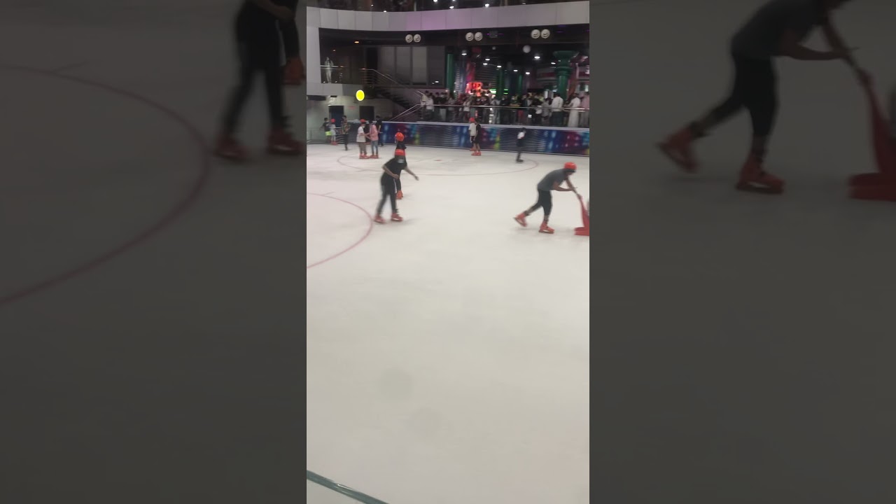 صاله التزلج بملاهي الشلال بجده حبيت 😍