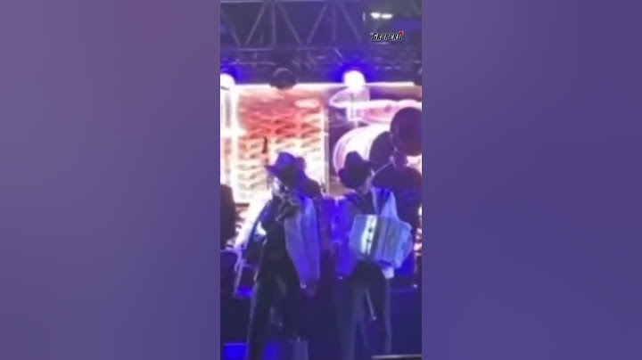 Hombre armado intenta intimidar a Los Dos Carnales en pleno concierto