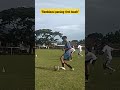 Latihan kombinasi passing-first touch-passing diagonal pemain bola
