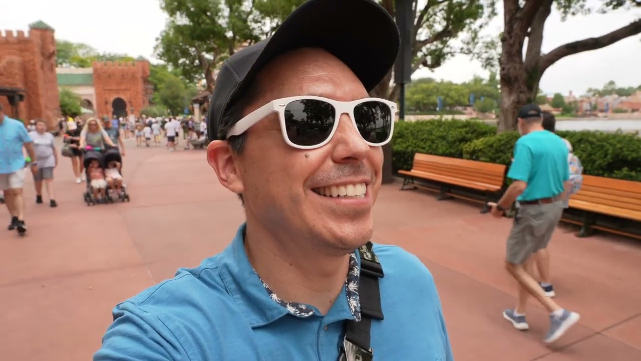 Le Crêperie de Paris Review 🍓 | Magic Dads Eat Around the World! + A Fun EPCOT Day!