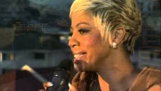 Kelly Khumalo performs 