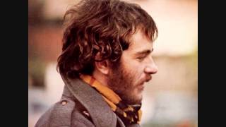 Video thumbnail of "Quattro cani-Francesco De Gregori"